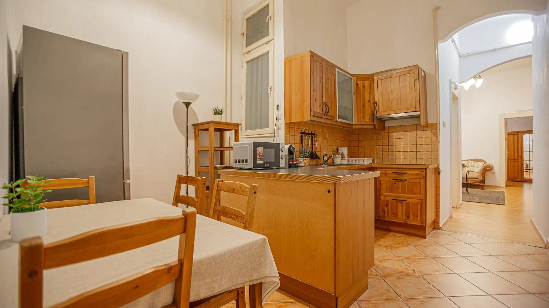 Jackquaters Silver Budapest Apartment